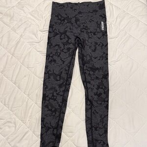 Gymshark Dark Gray Patterned Leggings